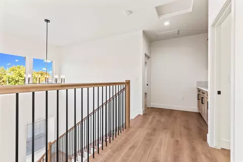 Entry Way - 688 Cindy Dr, Ripon, CA 95366 photo 6 of 6