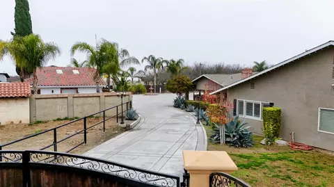 4460 S Carpenter Rd, Modesto, CA 95358 photo 2