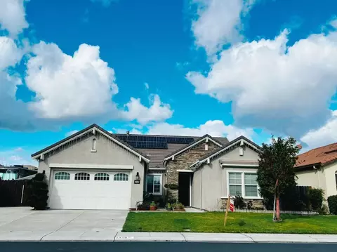 1059 Harvest Mill Dr, Manteca, CA 95336