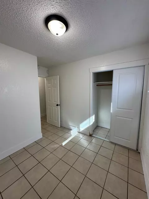 1045 W Santa Fe Ave, Merced, CA 95340 photo 8