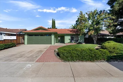 495 Magnolia Ln, Tracy, CA 95376 photo 1