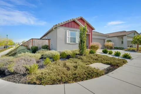 833 Tern Dr, Lathrop, CA 95330 photo 3