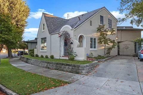 232 Central Ct, Stockton, CA 95204