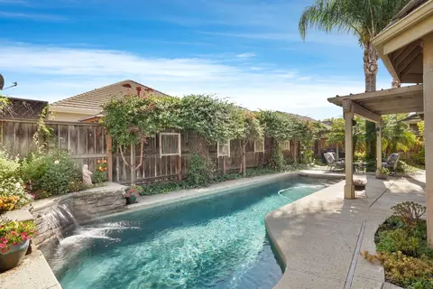 Exterior - 1202 Millsbridge Pl, Lodi, CA 95242 photo 2 of 12
