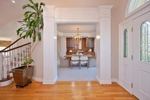 Entry Way - 4537 Mountaingate Dr, Rocklin, CA 95765 photo 2 of 4