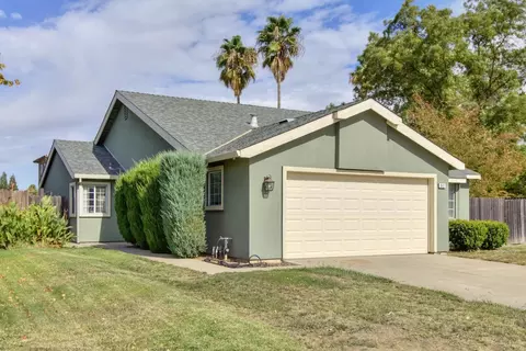 841 Hunters Creek Dr, Sacramento, CA 95838