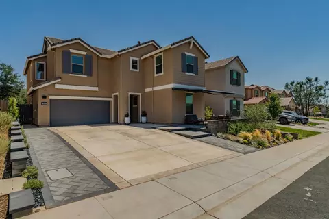 668 Morning Glory Cir, Ione, CA 95640