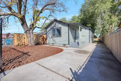 5599 Arboga Rd, Olivehurst, CA 95961 photo 4
