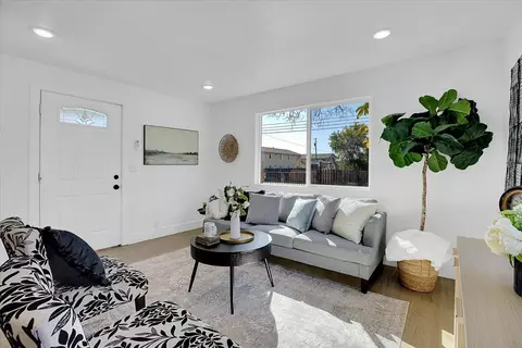 5599 Arboga Rd, Olivehurst, CA 95961 photo 8