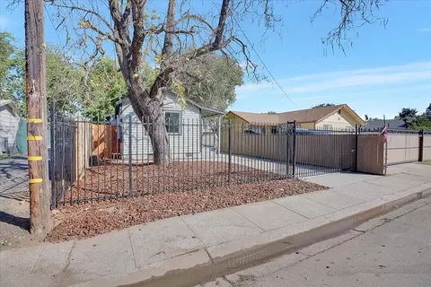 5599 Arboga Rd, Olivehurst, CA 95961 photo 2