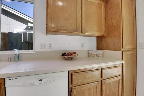 Kitchen - 4137 Deaton Dr, Olivehurst, CA 95961 photo 5 of 5