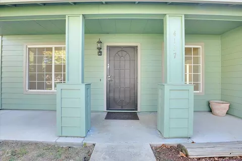 Exterior - 4137 Deaton Dr, Olivehurst, CA 95961 photo 3 of 11