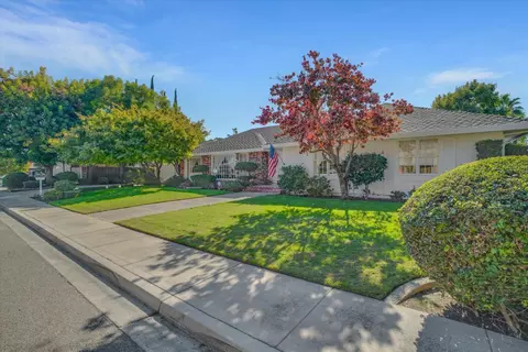 1950 Simon Dr, Turlock, CA 95382 photo 2