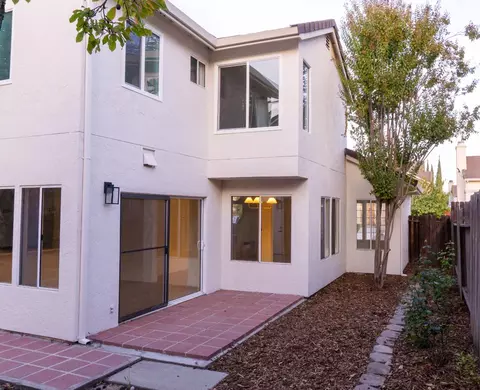 Exterior - 8404 Giverny Cir, Antelope, CA 95843 photo 4 of 4