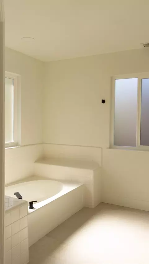 Bath - 8404 Giverny Cir, Antelope, CA 95843 photo 3 of 5