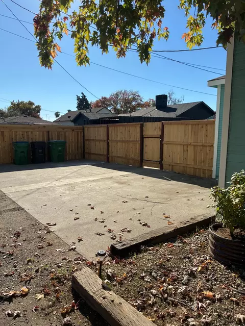1659 Hazel St, Gridley, CA 95948 photo 3