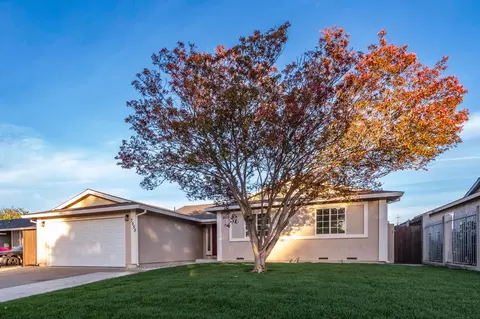 7553 32nd St, Sacramento, CA 95822