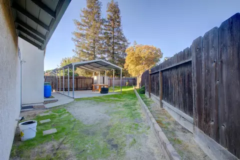 825 Berea Dr, Turlock, CA 95382 photo 23