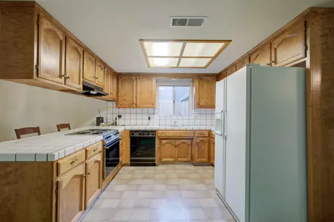 825 Berea Dr, Turlock, CA 95382 photo 8