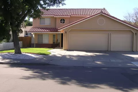553 N Mcclure Rd, Modesto, CA 95357 photo 1