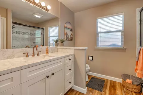 Bath - 1512 Kruger Dr, Modesto, CA 95355 photo 1 of 3