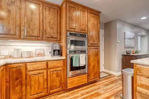 Kitchen - 1512 Kruger Dr, Modesto, CA 95355 photo 4 of 5