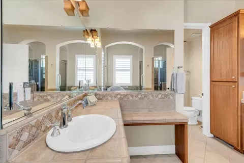 Bath - 135 Glen View Ct, Copperopolis, CA 95228 photo 2 of 7