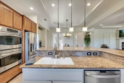 Kitchen - 135 Glen View Ct, Copperopolis, CA 95228 photo 3 of 5