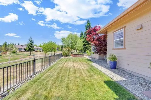 Exterior - 135 Glen View Ct, Copperopolis, CA 95228 photo 12 of 18