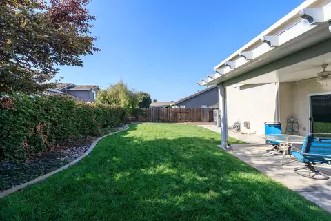 Exterior - 2516 Maestro Way, Modesto, CA 95355 photo 4 of 9