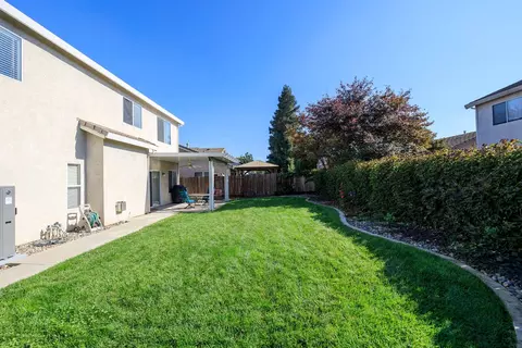 Exterior - 2516 Maestro Way, Modesto, CA 95355 photo 7 of 9