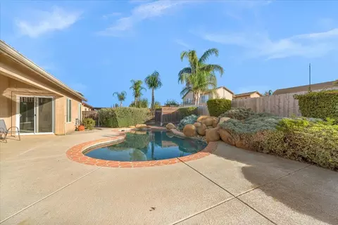 1947 Hampton, Hanford, CA 93230 photo 56