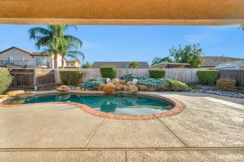 1947 Hampton, Hanford, CA 93230 photo 51