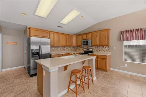 1947 Hampton, Hanford, CA 93230 photo 18