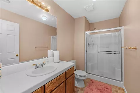 1947 Hampton, Hanford, CA 93230 photo 31
