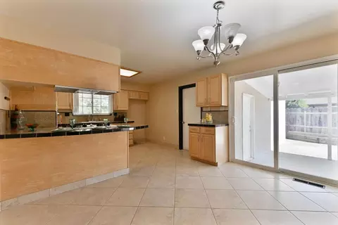 608 Anchorage Ave, Modesto, CA 95350 photo 12