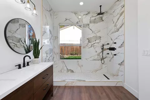 Bath - 100 Donegan Ct, Folsom, CA 95630 photo 4 of 5