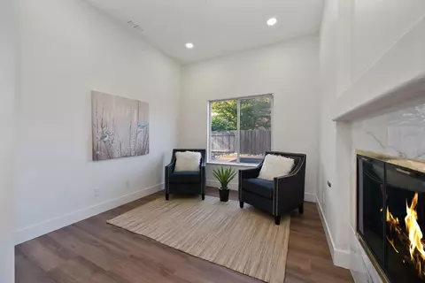 Living - 100 Donegan Ct, Folsom, CA 95630 photo 4 of 4