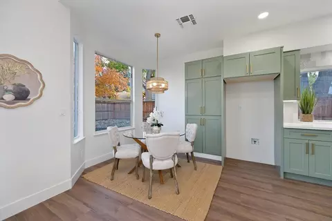 Dining - 100 Donegan Ct, Folsom, CA 95630 photo 5 of 6