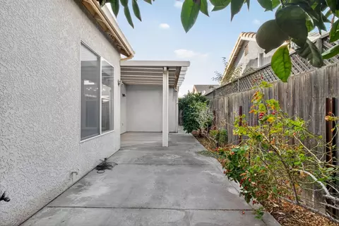 Exterior - 3409 Sugar Oak Ct, Modesto, CA 95355 photo 7 of 8
