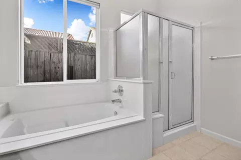 Bath - 3409 Sugar Oak Ct, Modesto, CA 95355 photo 2 of 3