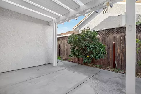 Exterior - 3409 Sugar Oak Ct, Modesto, CA 95355 photo 6 of 8