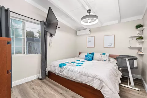 Bedroom - 617 E Placid Ln, Modesto, CA 95351 photo 1 of 4