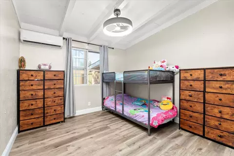 Bedroom - 617 E Placid Ln, Modesto, CA 95351 photo 2 of 4