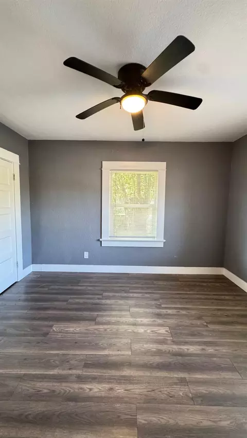 101 Pine St, Modesto, CA 95351 photo 3