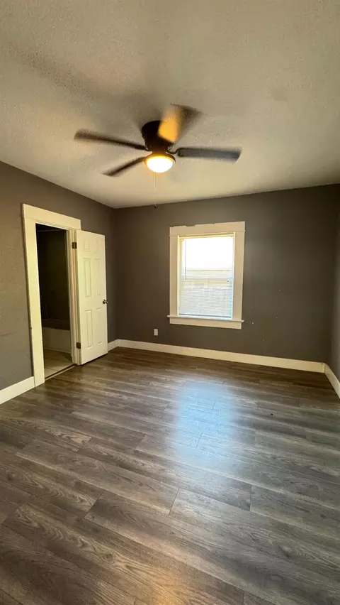 101 Pine St, Modesto, CA 95351 photo 2