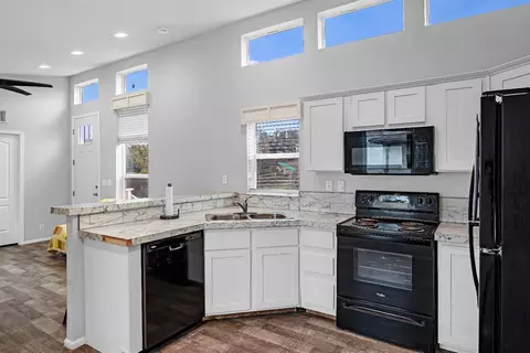 Kitchen - 9 Raggio Rd, Jackson, CA 95642 photo 2 of 2