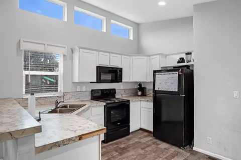 Kitchen - 9 Raggio Rd, Jackson, CA 95642 photo 1 of 2