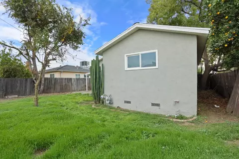1636 S School St, Lodi, CA 95240 photo 32