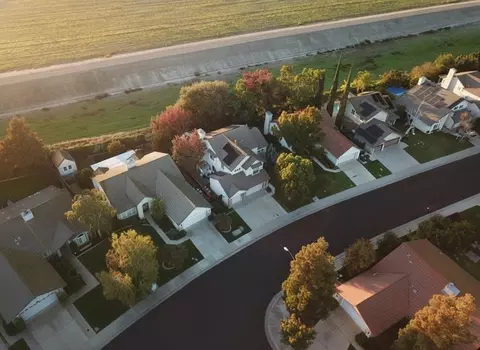 9311 Twin Brooks Ln, Stockton, CA 95219